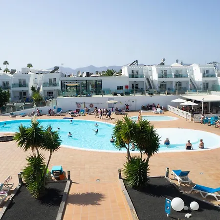 Plaza Palmeras Puerto del Carmen (Lanzarote)