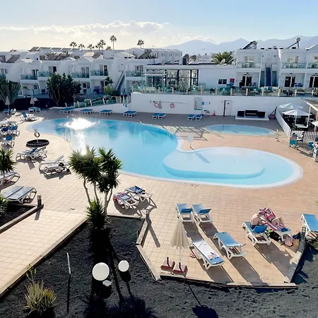 Plaza Palmeras Puerto del Carmen (Lanzarote)