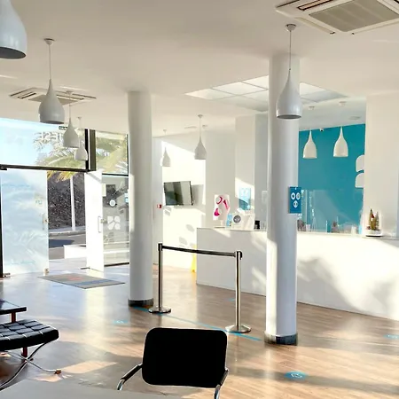 ホテル Plaza Palmeras 4*