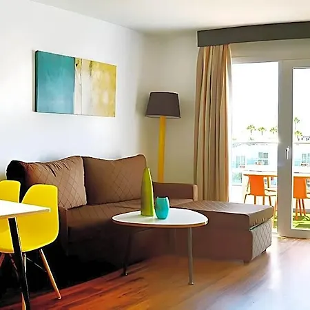 מלון Plaza Palmeras 4*