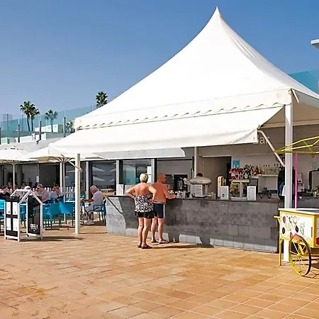 Hotel Plaza Palmeras